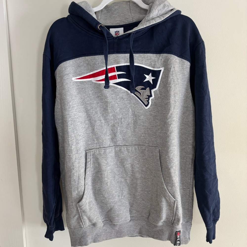 NFL New England Patriots Hoodie | Gray & Navy Pullover Sweatshirt | Size M